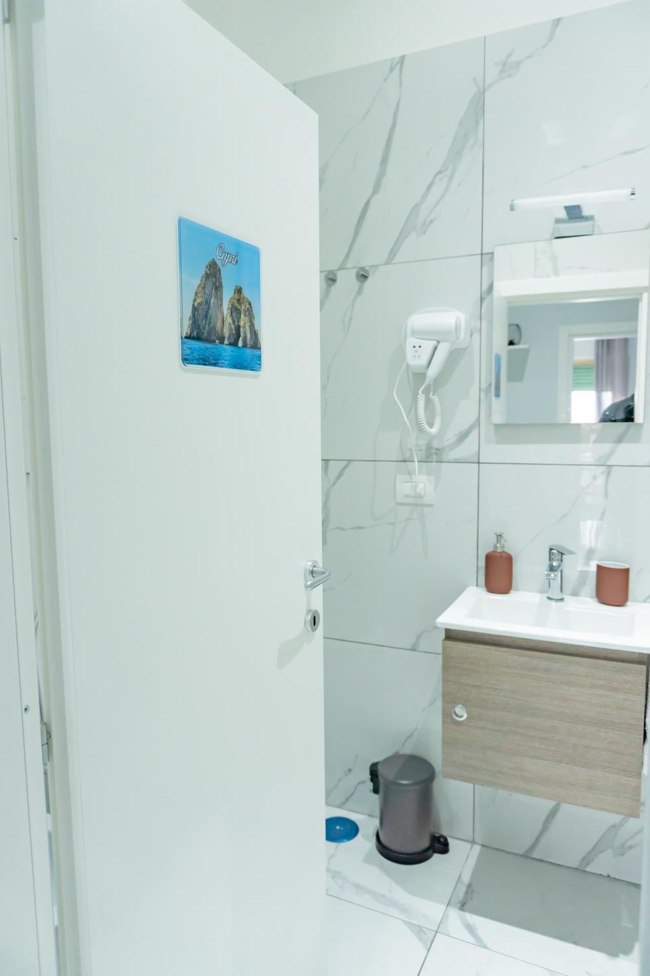 Hostel Partenope 那不勒斯 外观 照片