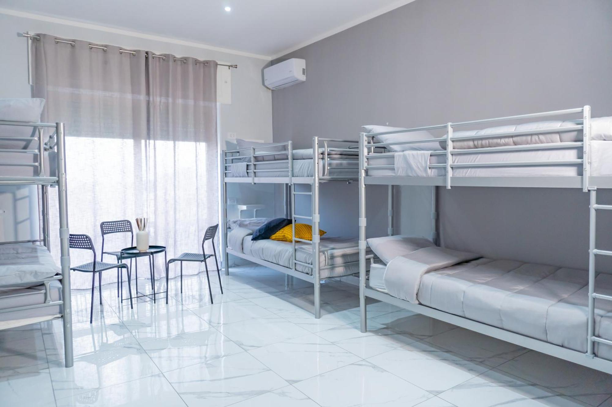 Hostel Partenope 那不勒斯 外观 照片